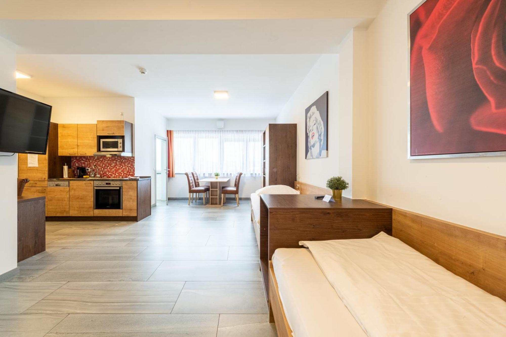 Wels Inn Hotel Buitenkant foto