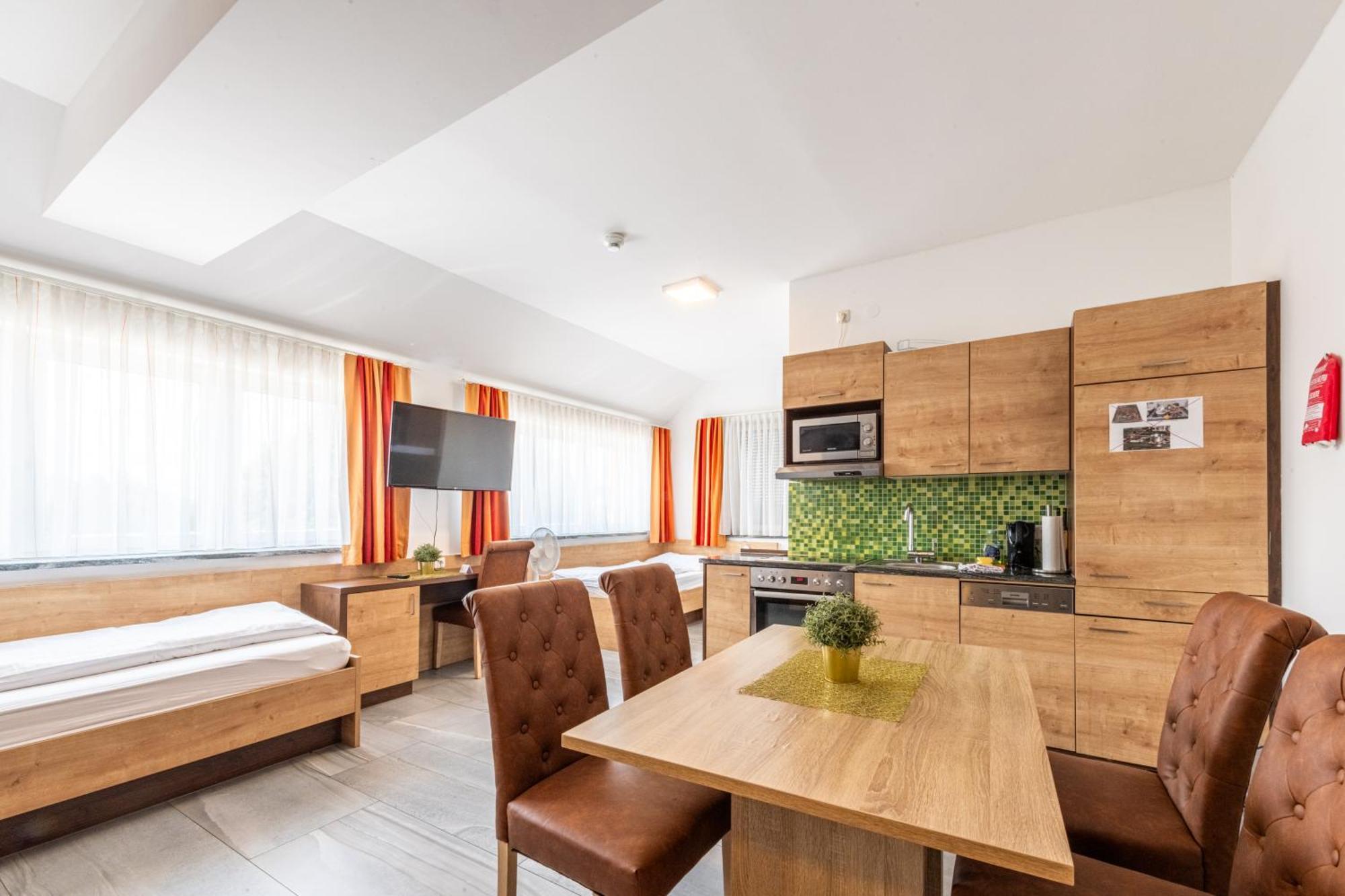 Wels Inn Hotel Buitenkant foto