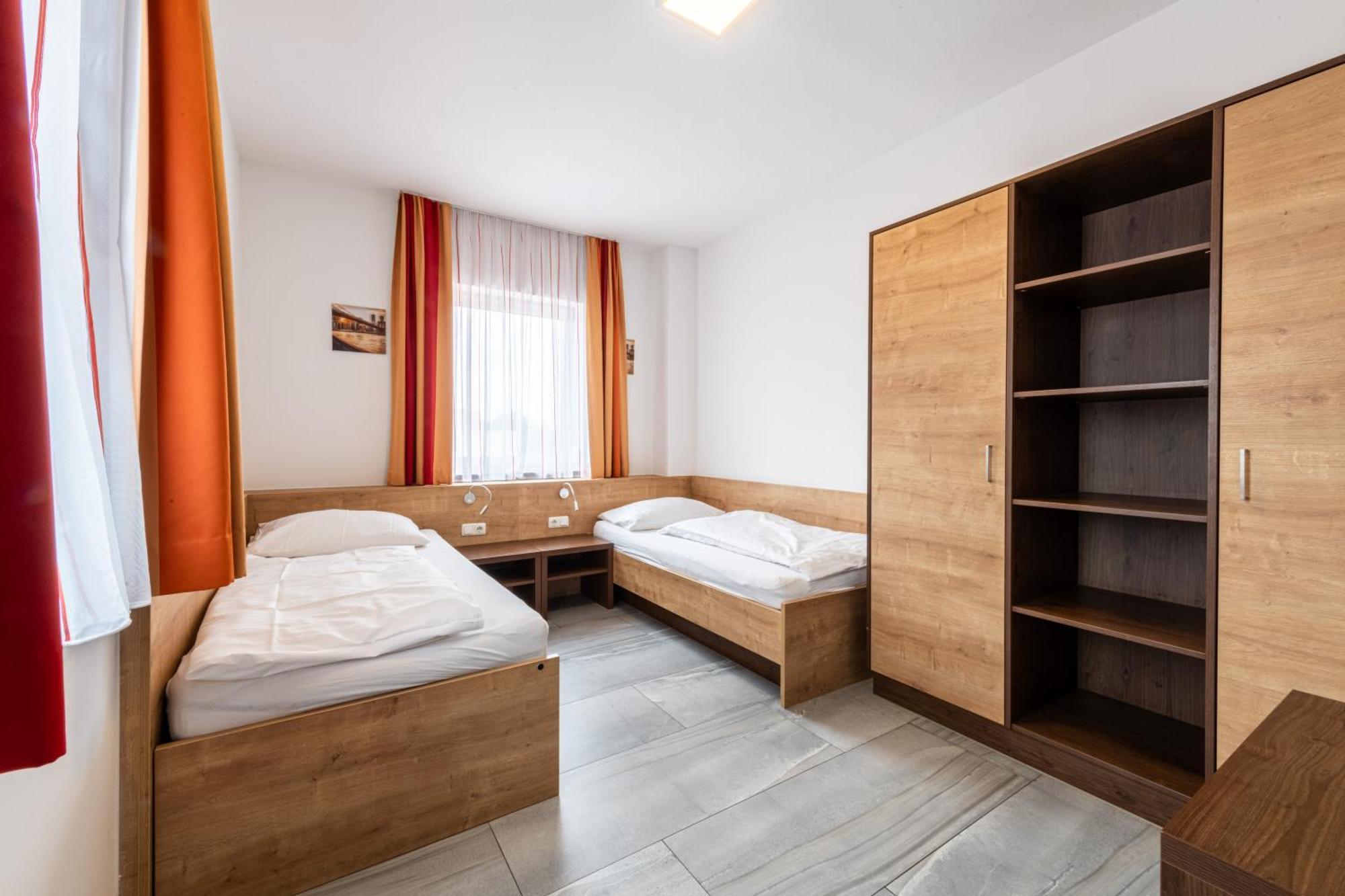 Wels Inn Hotel Buitenkant foto