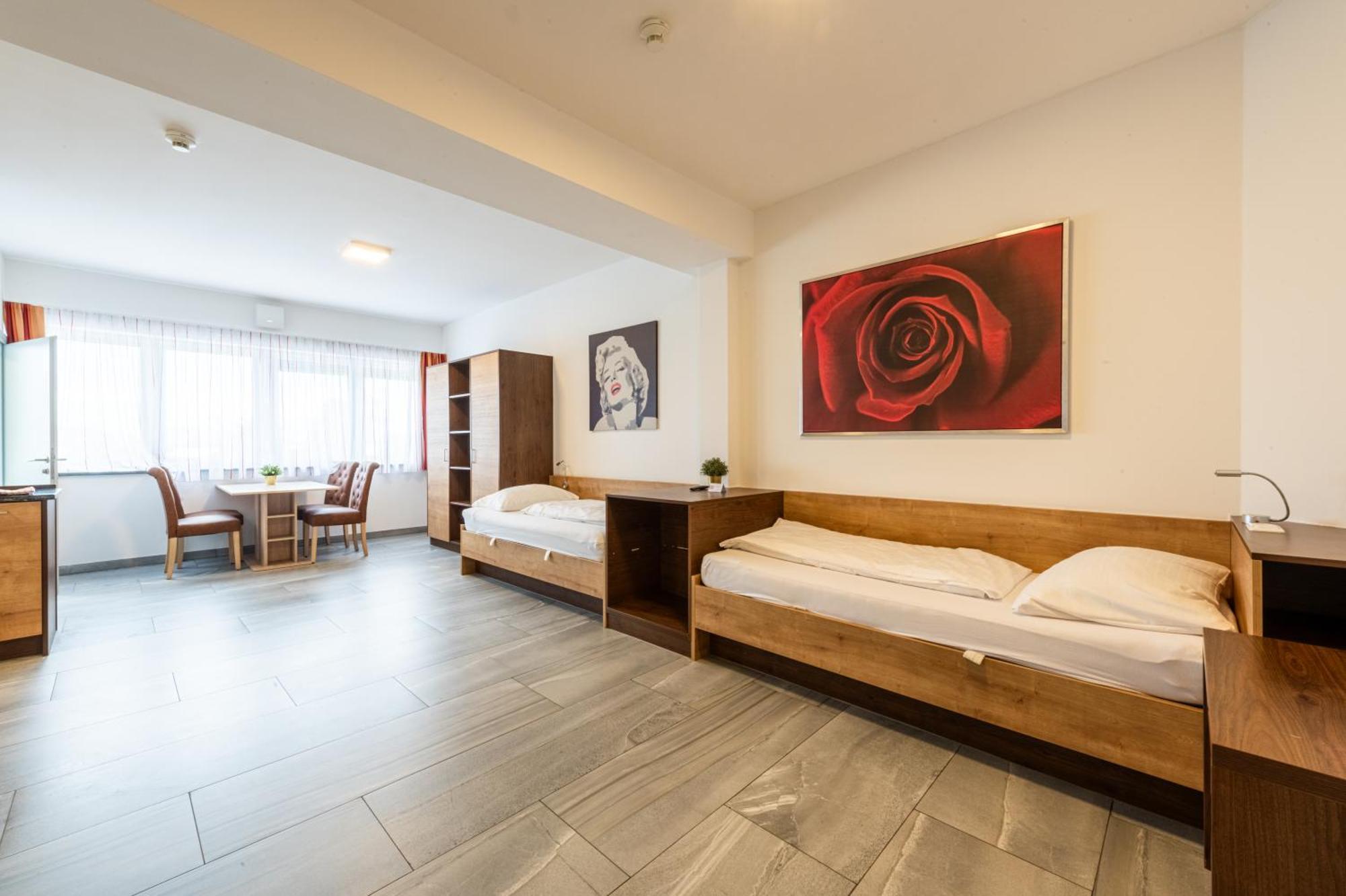 Wels Inn Hotel Buitenkant foto